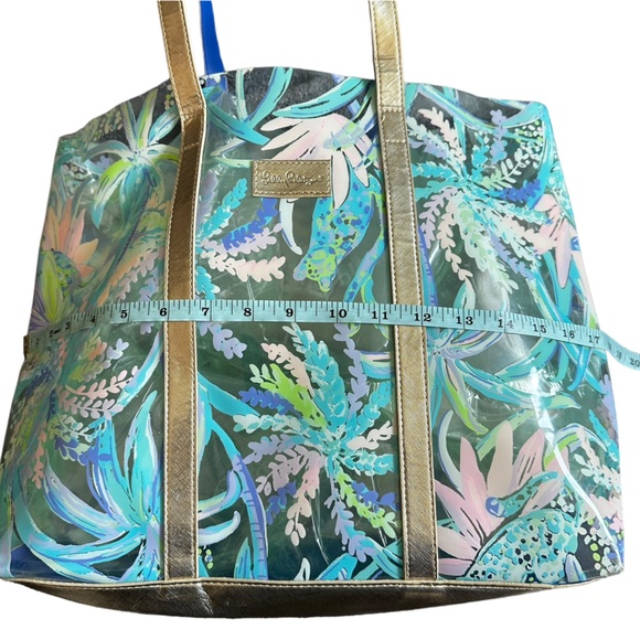 Lilly Pulitzer PVC Sweet Escape Print GWP Clear beach tote bag - Picture 5 of 16
